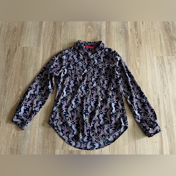 Lilly Pulitzer Womens Sea View Button Down Top Oyster Bay Navy on the Catwalk XS - Picture 2 of 9